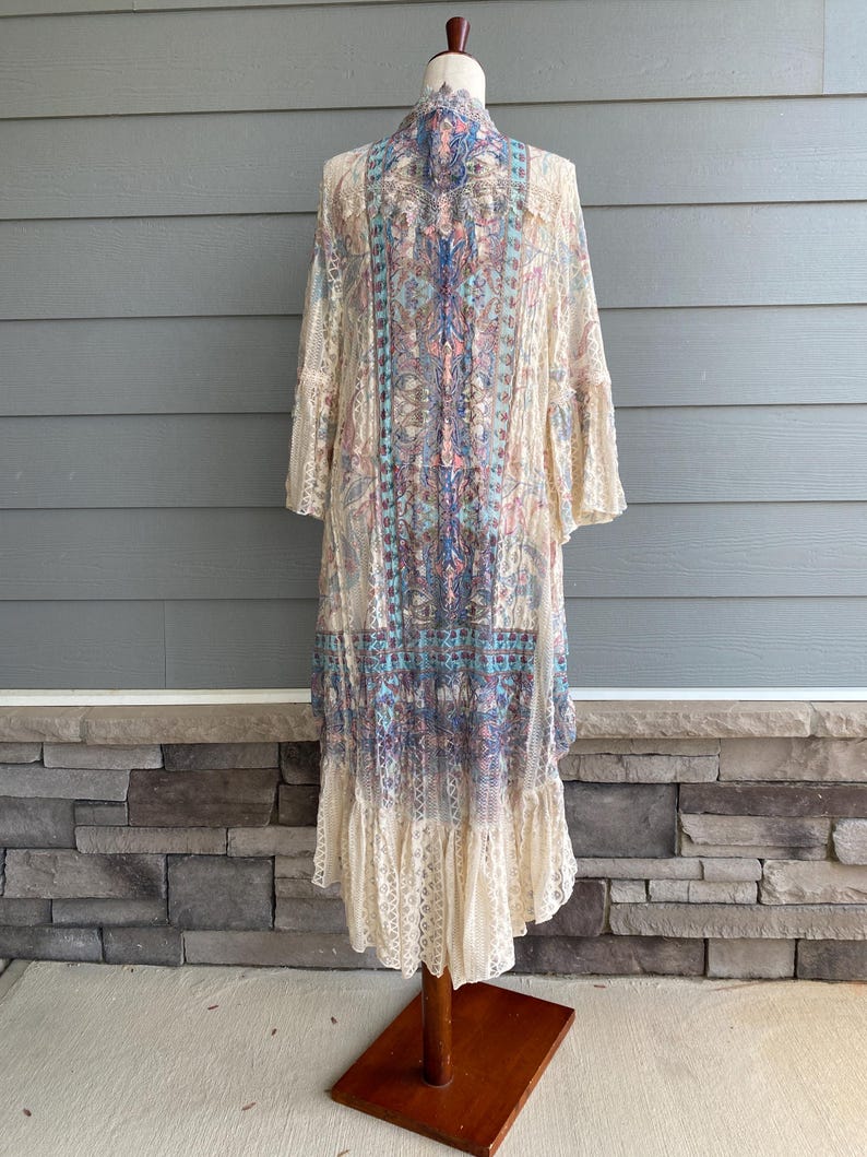 Lace Kimono: Boho Chic Resort Cover-Up, Stevie Nicks Style image 2