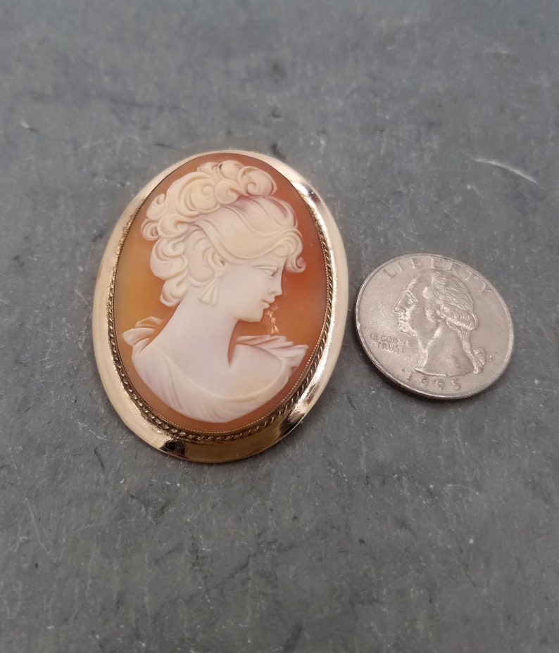 Vintage 12k gold filled cameo brooch large vintage cameo pinpendant in 12k gold filled frame.
