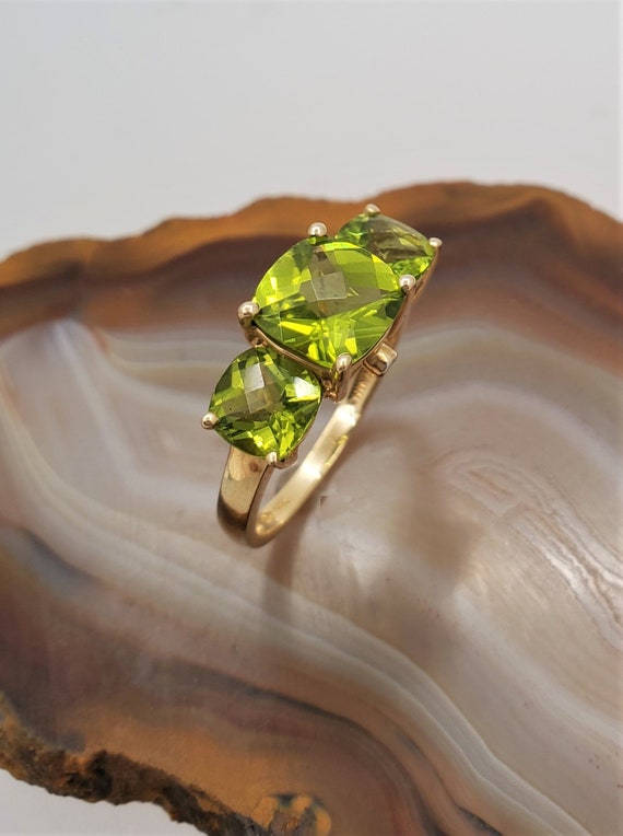 Vintage peridot ring, 14k yellow gold peridot rin… - image 1