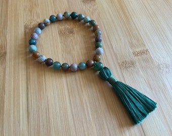 Pocket Mala, Mini Mala hand knotted 27 beads Mantra, anxiety and worry relief personal size (Indian Agate)