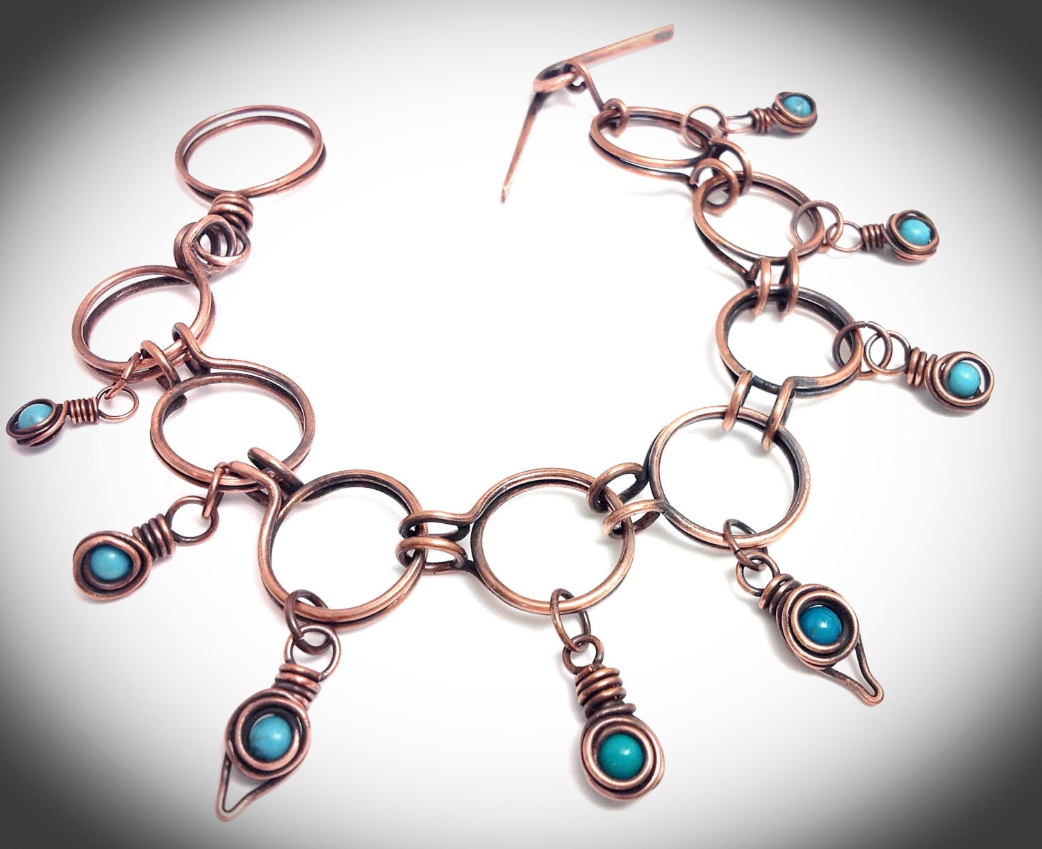 Wire Wrapped Jewelry. Antiqued Copper Wire Linked Charm Bracelet With