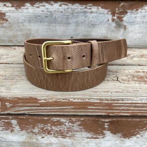 Horween Hatch Grain Leather Belt - Natural Chromexcel - 1-1/2&quot; 1.5&quot; - Solid Brass Buckle