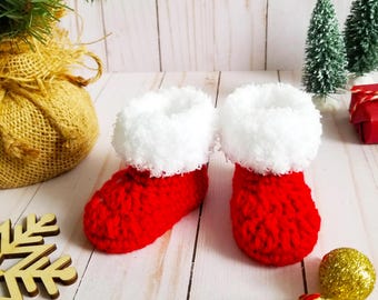 Crochet Santa Baby Booties: Newborn Christmas Outfit