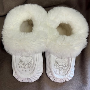 Women's Size 8 Moccasins