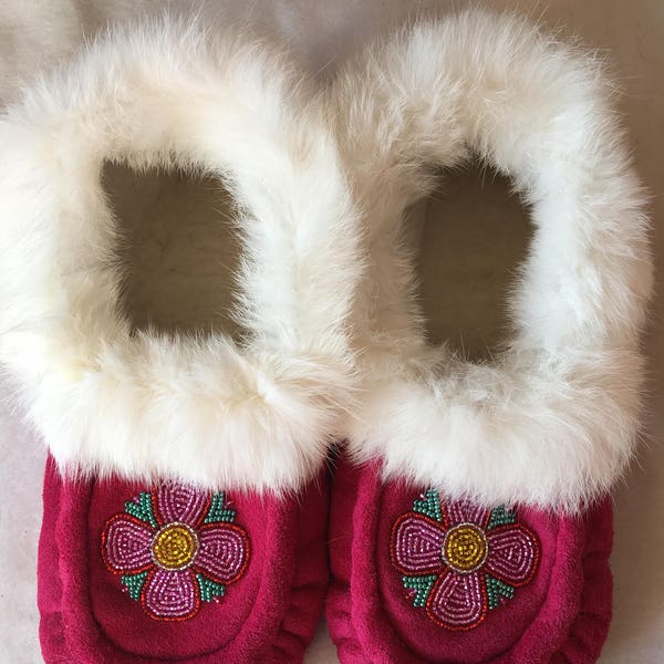 Women's Size 10 Native American Moccasins