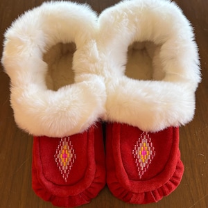 Women's Size 9 Moccasins