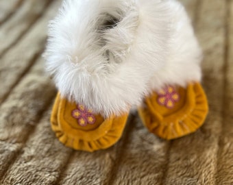 Toddler Size 6 moccasins