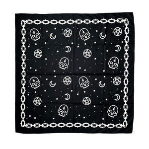 Kopftuch / Bandana mit Logo | Gothic Schal | Gothic-Mode | Hexen Mode | Geschenke für sie | Urlaub Essentials | Fest