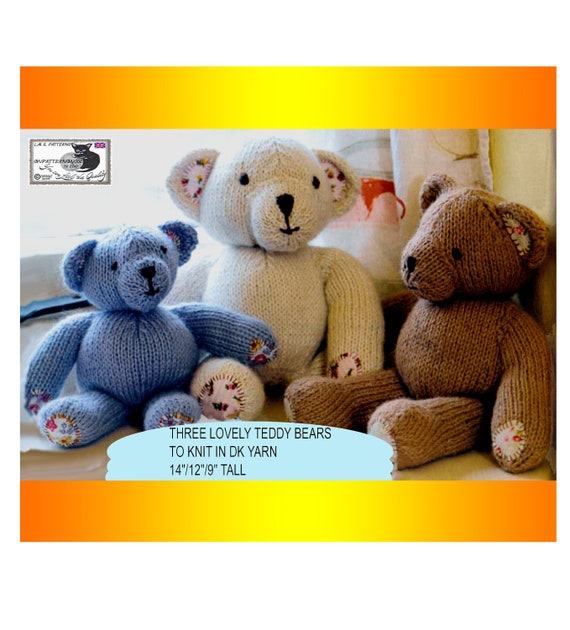 3 teddy bears