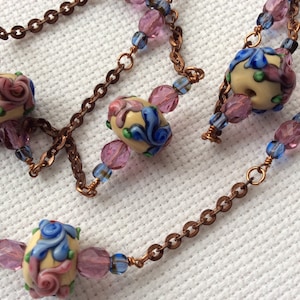 Lamp Glass Bead Necklace in Blue and Pink Flowers