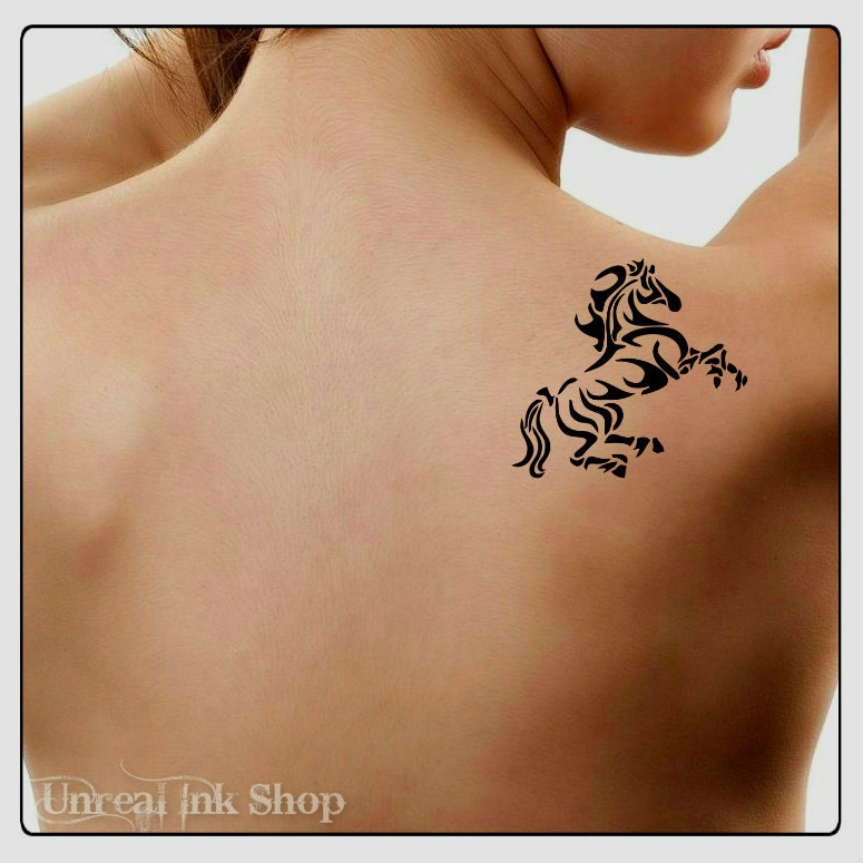 31 Simple & Easy Horse Tattoo Ideas | Horse tattoo, Small horse tattoo,  Tattoos for women