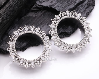 A Pair of Lotus Inspired Sparkle Filigree Steel Screw-Fit Tunnel Plug-Clear Gem