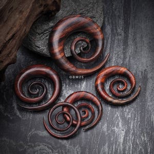 A Pair of Rosewood Super Spiral Hanger Plug