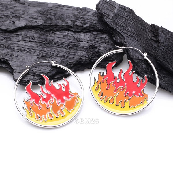 A Pair of High Flame Art Plug Hoop Earring