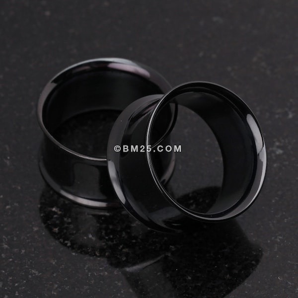 A Pair of Blackline Steel Double Flared Ear Gauge Flesh Tunnel Plug