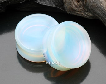 Ein Paar Opalite Concave Stein Double Flared Ohr Plug Plug