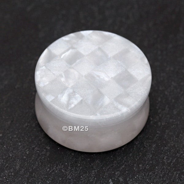 A Pair of Marble Checker Double Flared Ear Gauge Plug-White