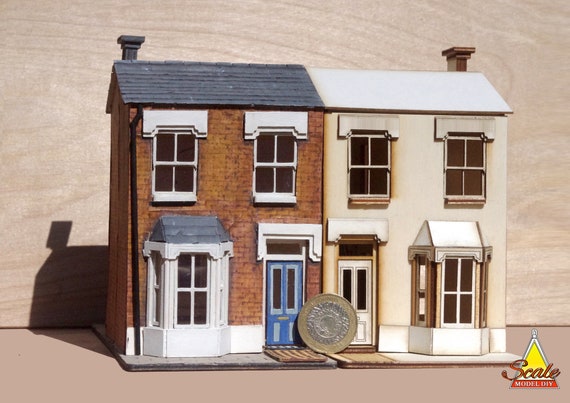 quarter scale dollhouse