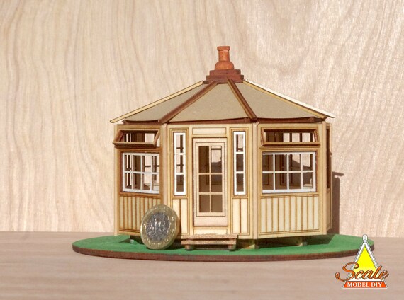 quarter scale dollhouse