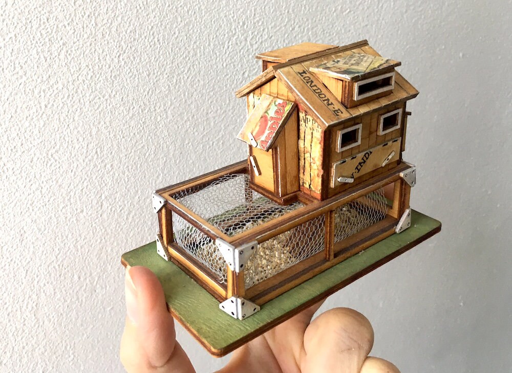 1:24th Scale Chicken Hut Kit model Miniature Wood Dollhouse Accessory gift
