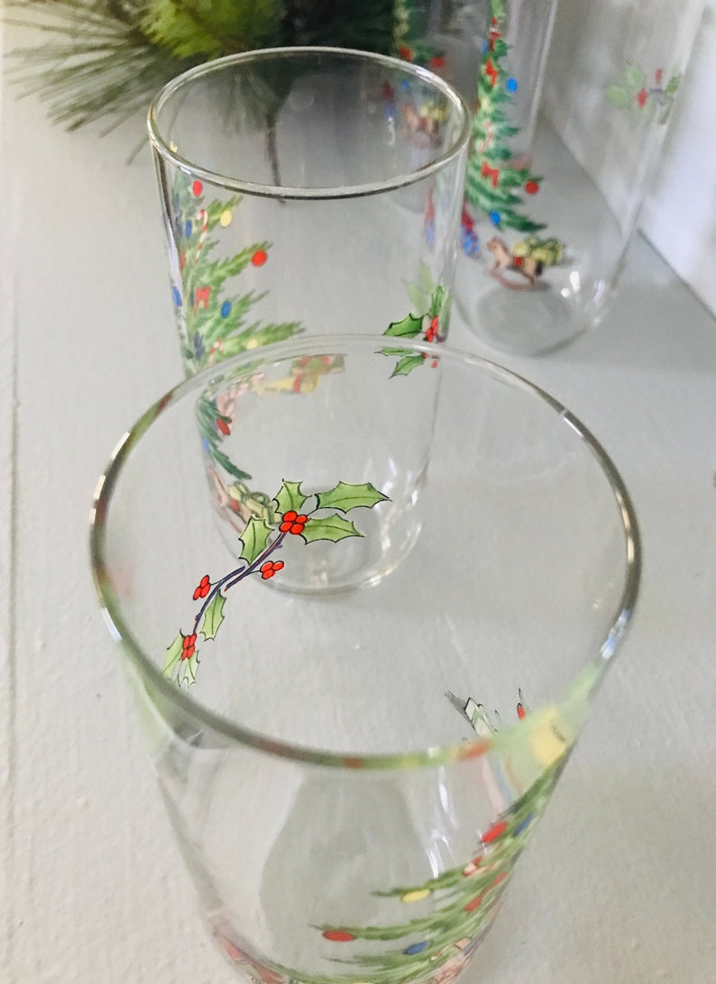Vintage Christmas Glasses / Luminarc Holiday Drinking Glasses Etsy