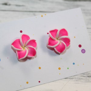 Pink flower stud earrings, pink flower post earrings, pink floral stud earrings, pink floral earrings