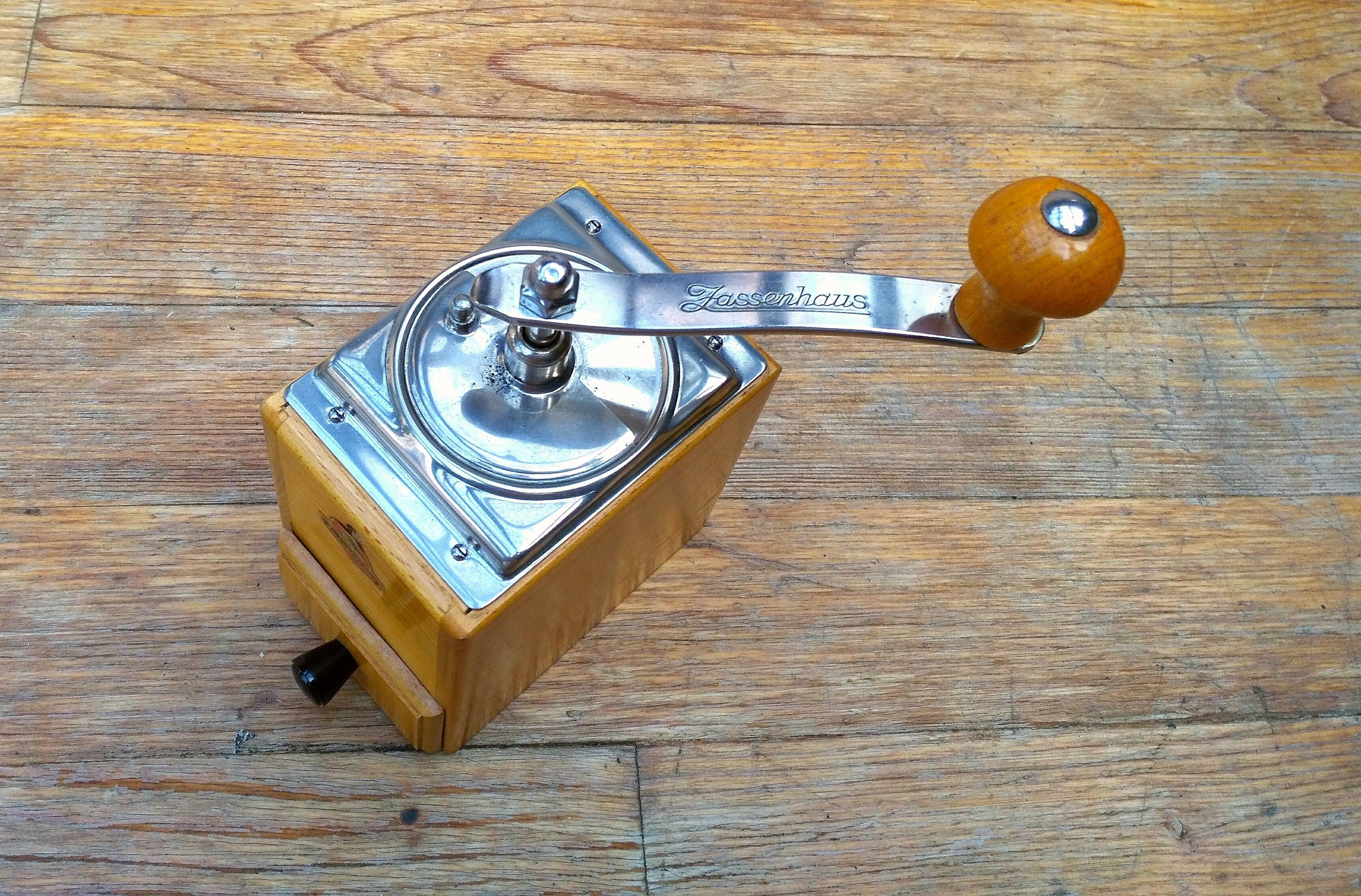 Zassenhaus 231 105 1950s vintage German manual conical burr coffee