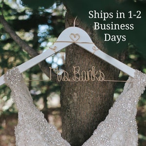 Bride Hanger, Wedding Dress Hanger, Bridal Hanger, Wedding Hanger for Bride, Bridal Shower Gift, Bride Hanger for Wedding Dress