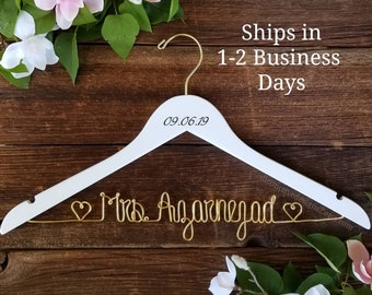 Bride Hanger, Wedding Dress Hanger, Personalized Custom Hanger, Engraved hanger