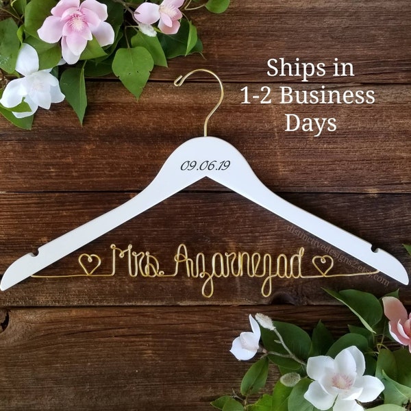 Bride Hanger, Wedding Dress Hanger, Personalized Custom Hanger, Engraved hanger