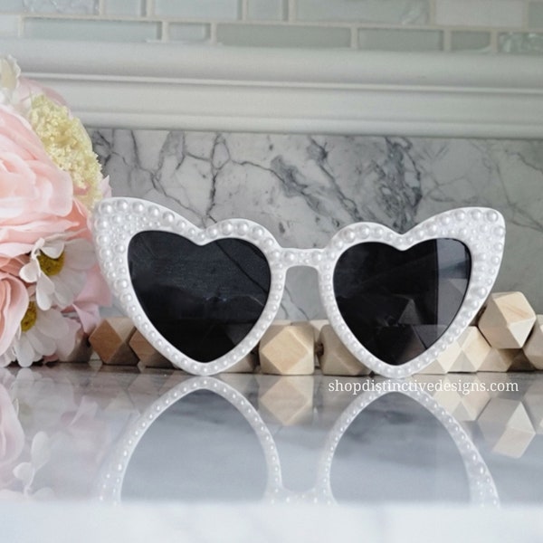 Bride Sunglasses, Pearl Heart Sunglasses, Heart Shaped Bride Glasses for Bachelorette Party, Pearl Sunglasses for the Bride to Be