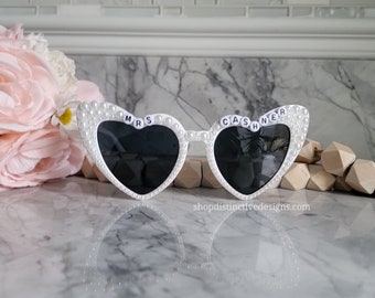 Bride Sunglasses, Pearl Heart Sunglasses, Heart Shaped Bride Glasses for Bachelorette Party, Pearl Sunglasses for the Bride to Be