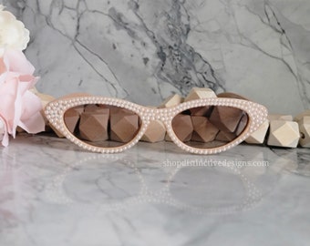 Bride Sunglasses, Pearl Sunglasses, Cat Eye Shaped Bride Glasses for Bachelorette Party, Pearl Sunglasses for the Bride to Be