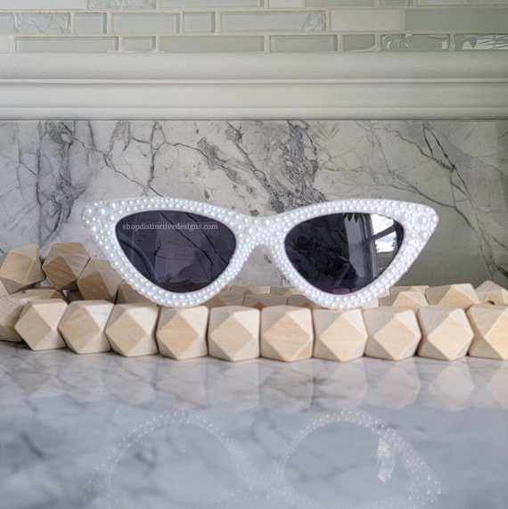 Discover more than 243 pearl cat eye sunglasses super hot