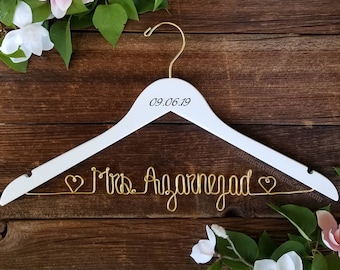 Bride Hanger, Wedding Dress Hanger, Personalized Custom Hanger, Engraved hanger