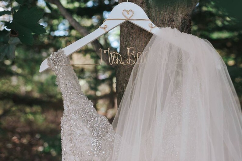 Mrs Hanger Bridal Hanger Personalized Hanger Gifts for Her Wedding Hanger Bride Hanger Wedding Dress Hanger Gift Bridesmaid Hanger