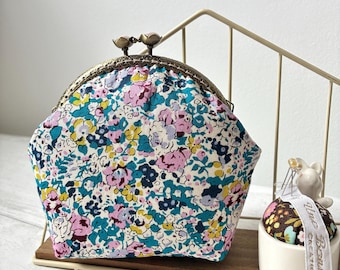 Liberty of London Claire Aude Handstitched Metal Frame Purse//Flower Purse//Liberty Make up pouch