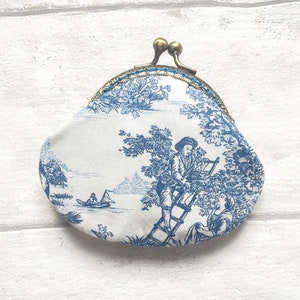 Toile de Jouy Vintage Frame Coin Purse//Shabby Cottage Style wallet//Gift for her//Vintage Purse
