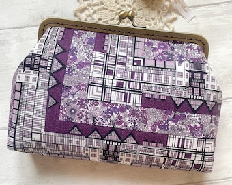 Liberty of London Tudor Belle Purple Floral Vintage Frame Purse//Rétro Style Clutch//Gift for her