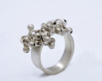 925 Sterling Silver Cluster Ring – Handcrafted Women's Jewelry, Intertwined Spheres, Handmade, Unique Design