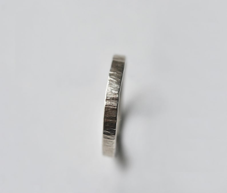 Minimalist silver hammered wedding ring image 2