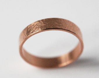 18K Gold Hammered Wedding Band - 4mm Flat Ribbon Ring for Men or Women