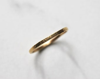 Fine gold wedding ring for men and women