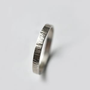 Minimalist silver hammered wedding ring image 1