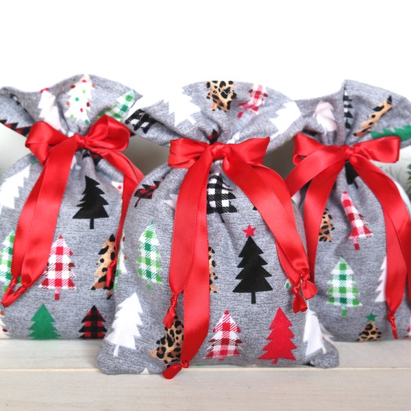 Christmas Fabric Gift Bag, Holiday Drawstring Reusable Gift Wrap, Eco Friendly Wrapping, Santa Sack