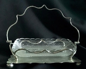 Candy dish pressed glass bowl Pickle basket tray  Bon bon platter Dessert plate