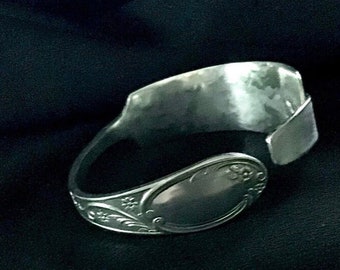 Pulsera de cuchara de puño, pulsera de cuchara de plata joyería de cuchara de plata única, joyería antigua, pulsera de cuchara