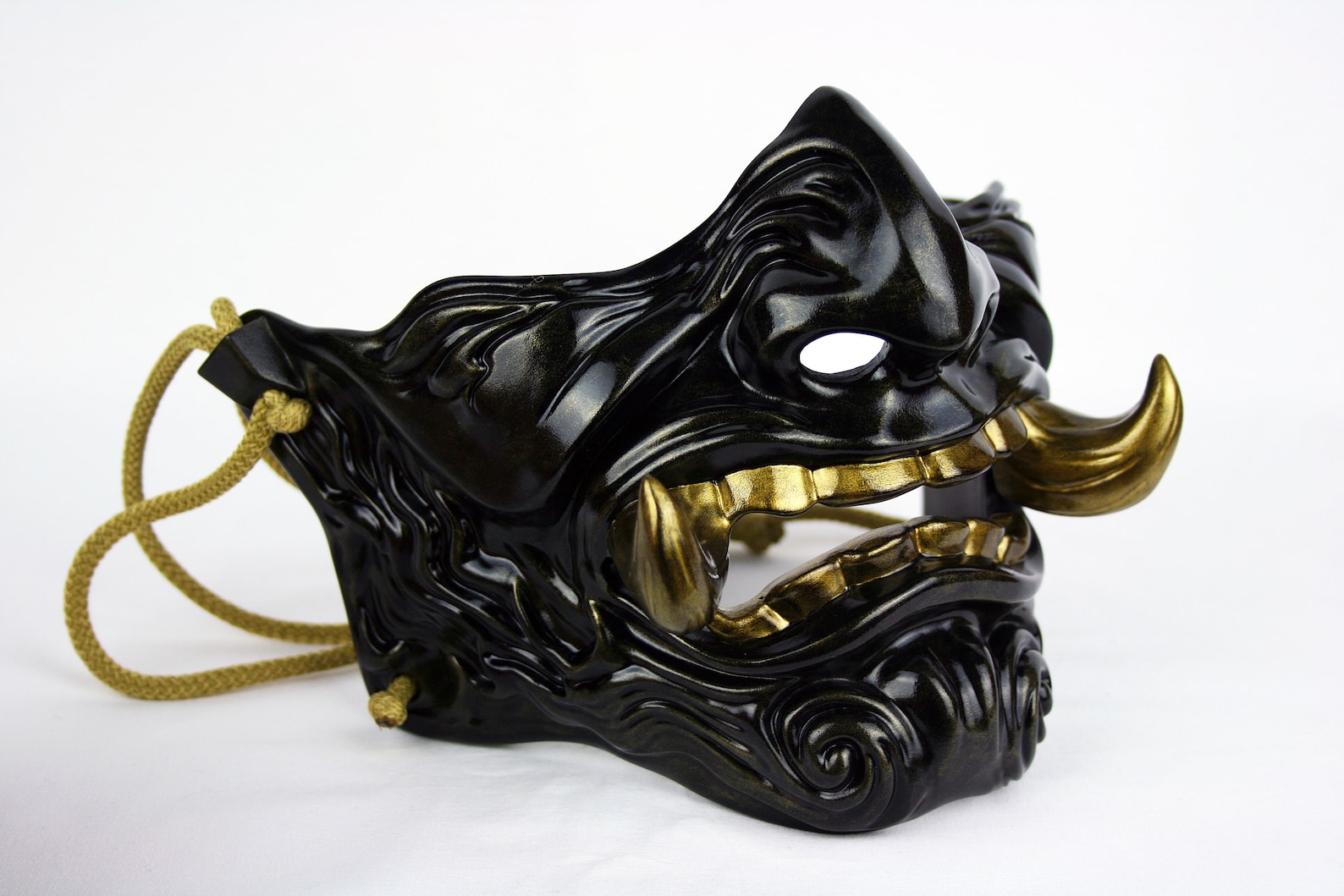 Ghost of Tsushima dark bronze fanged mask Jin Sakai mask Etsy