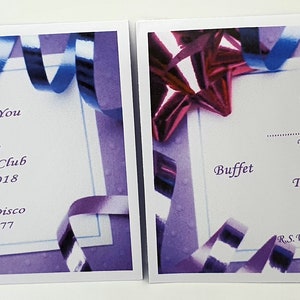 75 ou 100 cartes d'invitation d'anniversaire personnalisées lilas et blanc avec détail du ruban 18, 21, 30 ans, tout âge, conception F10 enveloppes gratuites