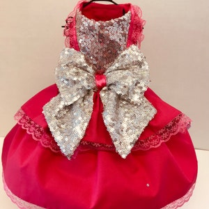 Pink Pailletten Party Hundekleid mit Schleife